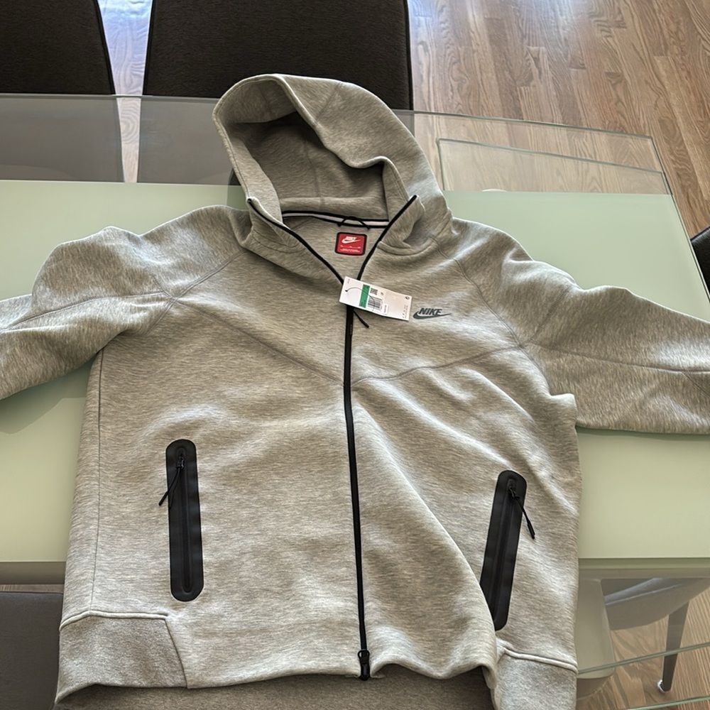 Nike Gray Hoodie grey black zipper and pocket zippers dry fit